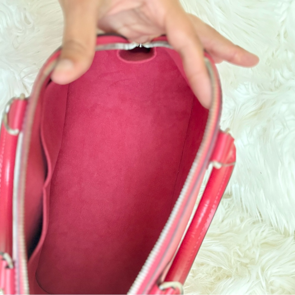 β¨π©·Authentic Louis Vuitton Epi Alma PM Grenade π©·β¨ - Picture 14 of 15